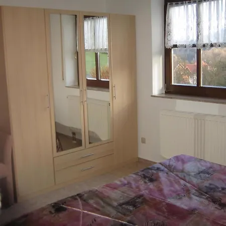 Appartement In Fischbach Mit Terrasse, Garten Und Grill