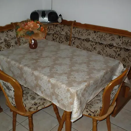 Apartment In Fischbach Mit Terrasse, Garten Und Grill Waltershausen